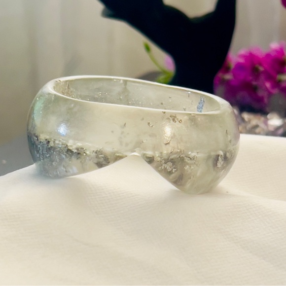 Encapsulated Silver Foil Translucent Gradient Wide Bangle Bracelet VCut Design - Picture 3 of 6